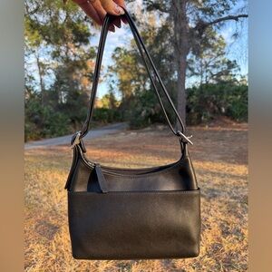 Coach 9136 shoulder and crossbody bag